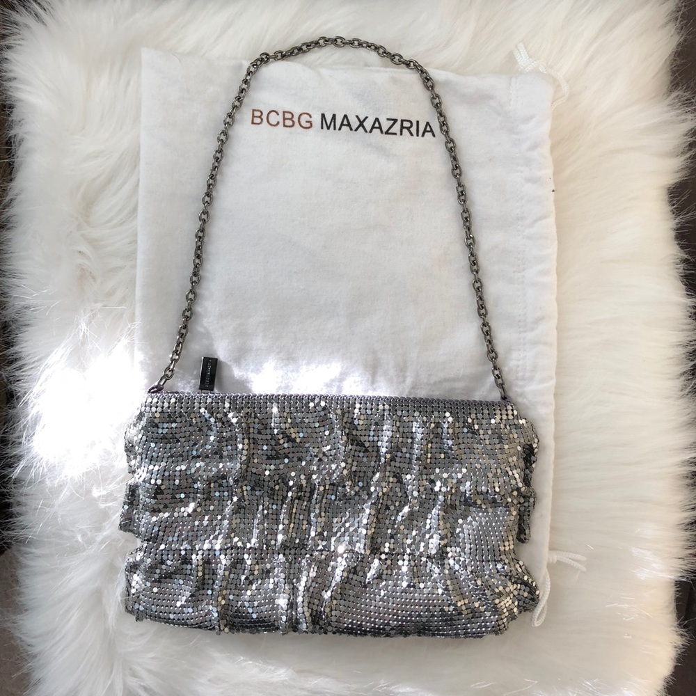 NWOT BCBG Silver Metal Ruffled Evening Bag 💞 👛